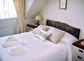 Hotel The Beech Tree Highcliffe Esterno foto