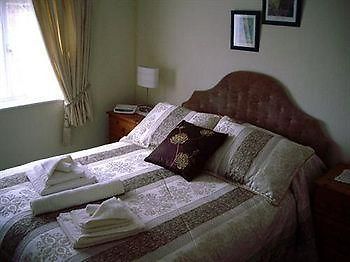Hotel The Beech Tree Highcliffe Esterno foto
